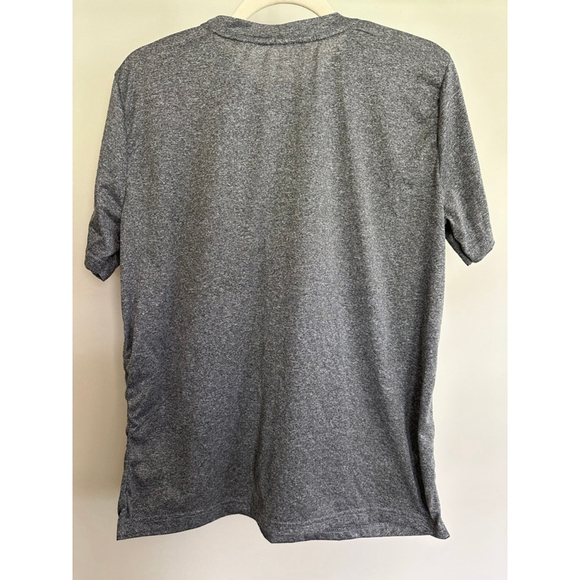 Men's Realtree Edge T-Shirt Size L Gray Camo Pocket Performance Shirt - Picture 4 of 6